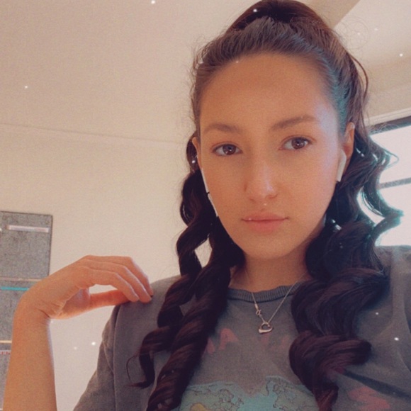 Meet your Posher, Tory - Picture 1 of 1